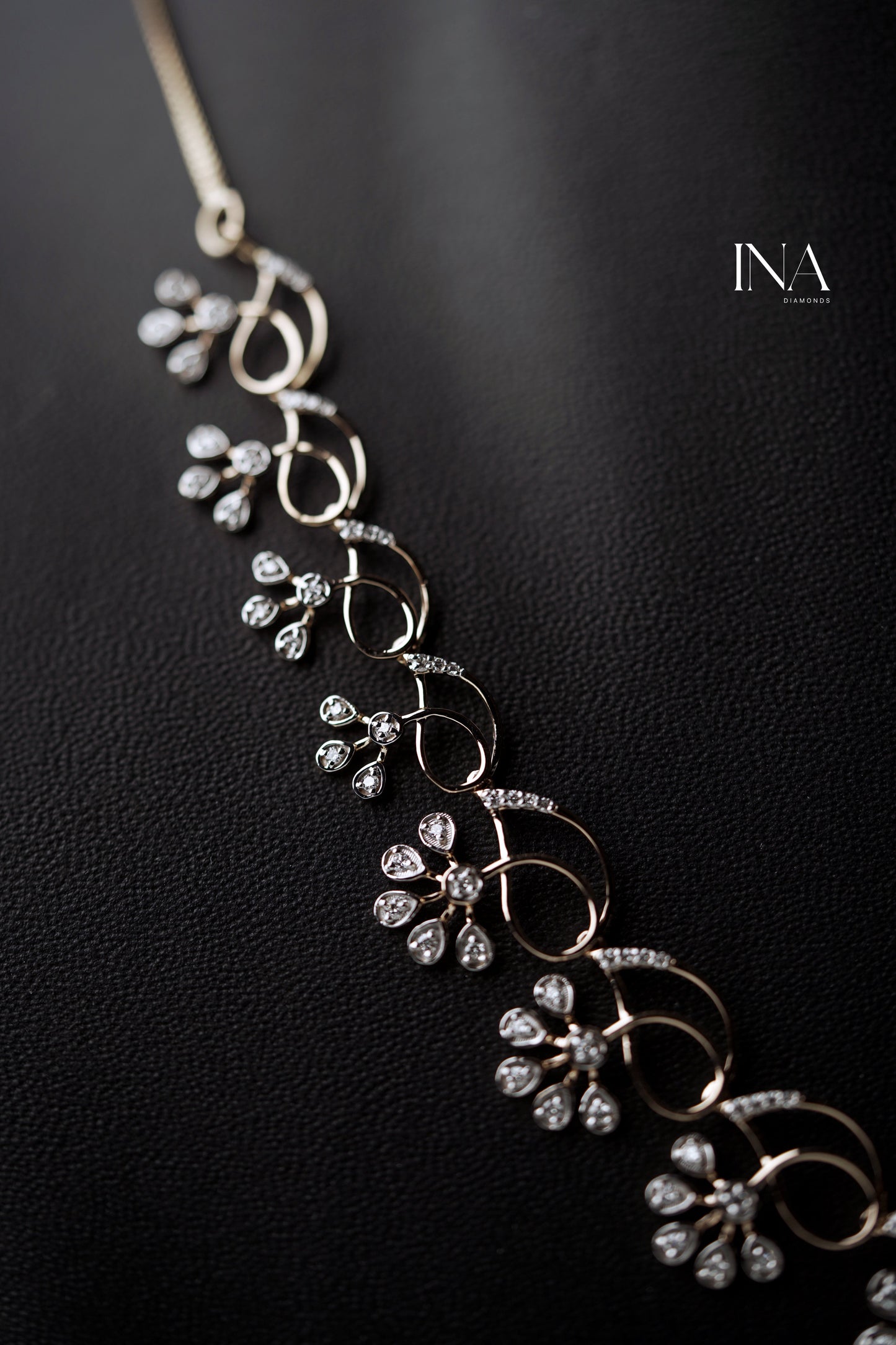 Daisy Bloom Pendant