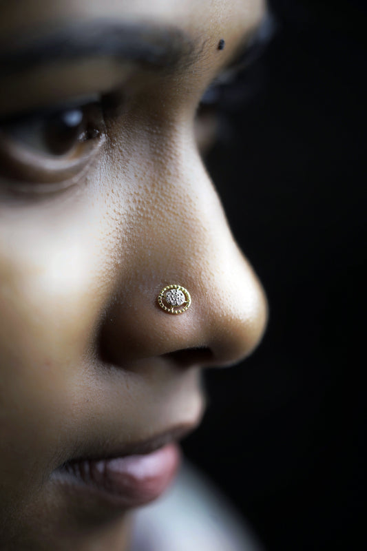 Vintage Halo Nose Pin