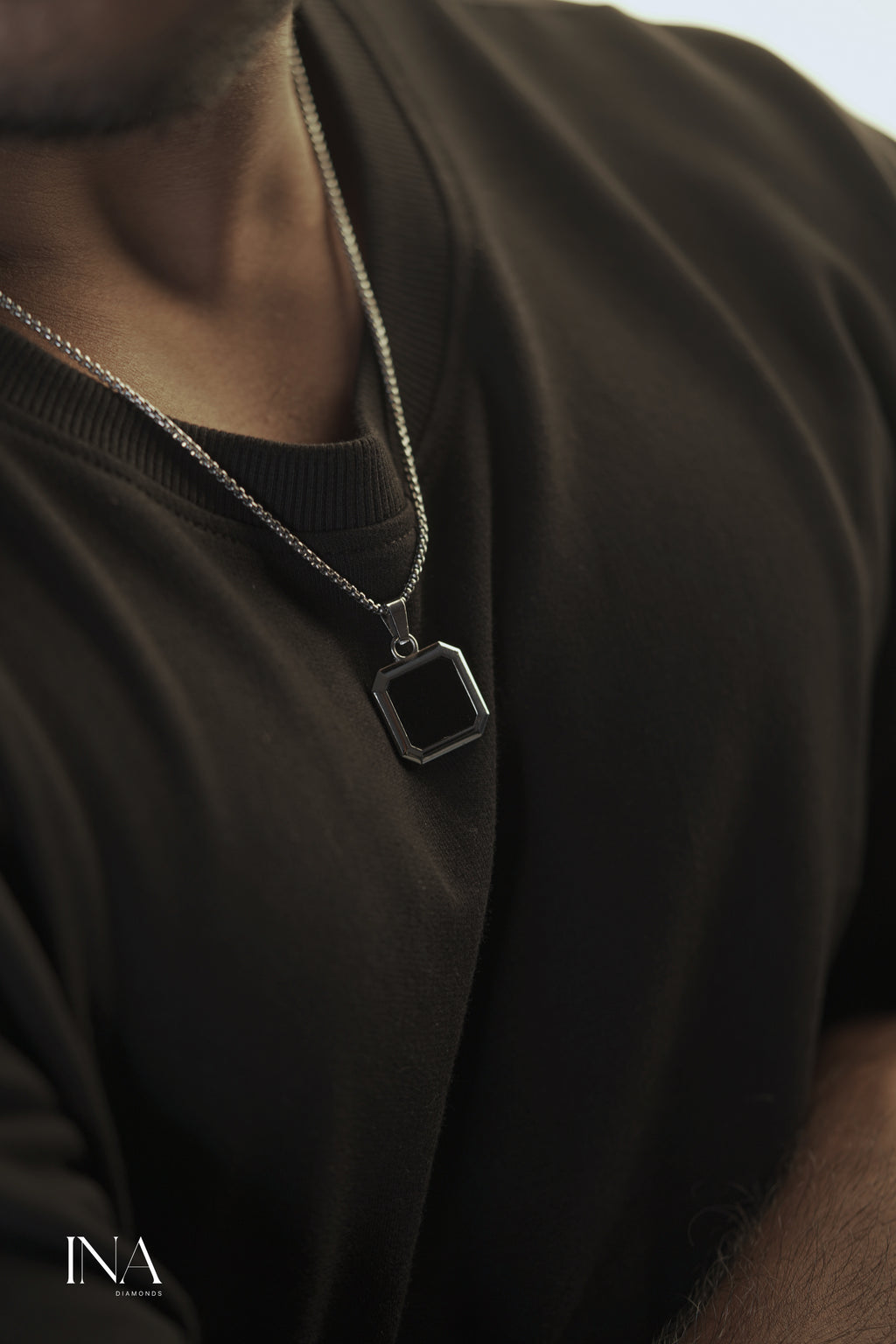 Noir Octa Pendant