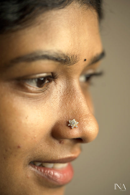 Floral Spark Diamond Nose Pin
