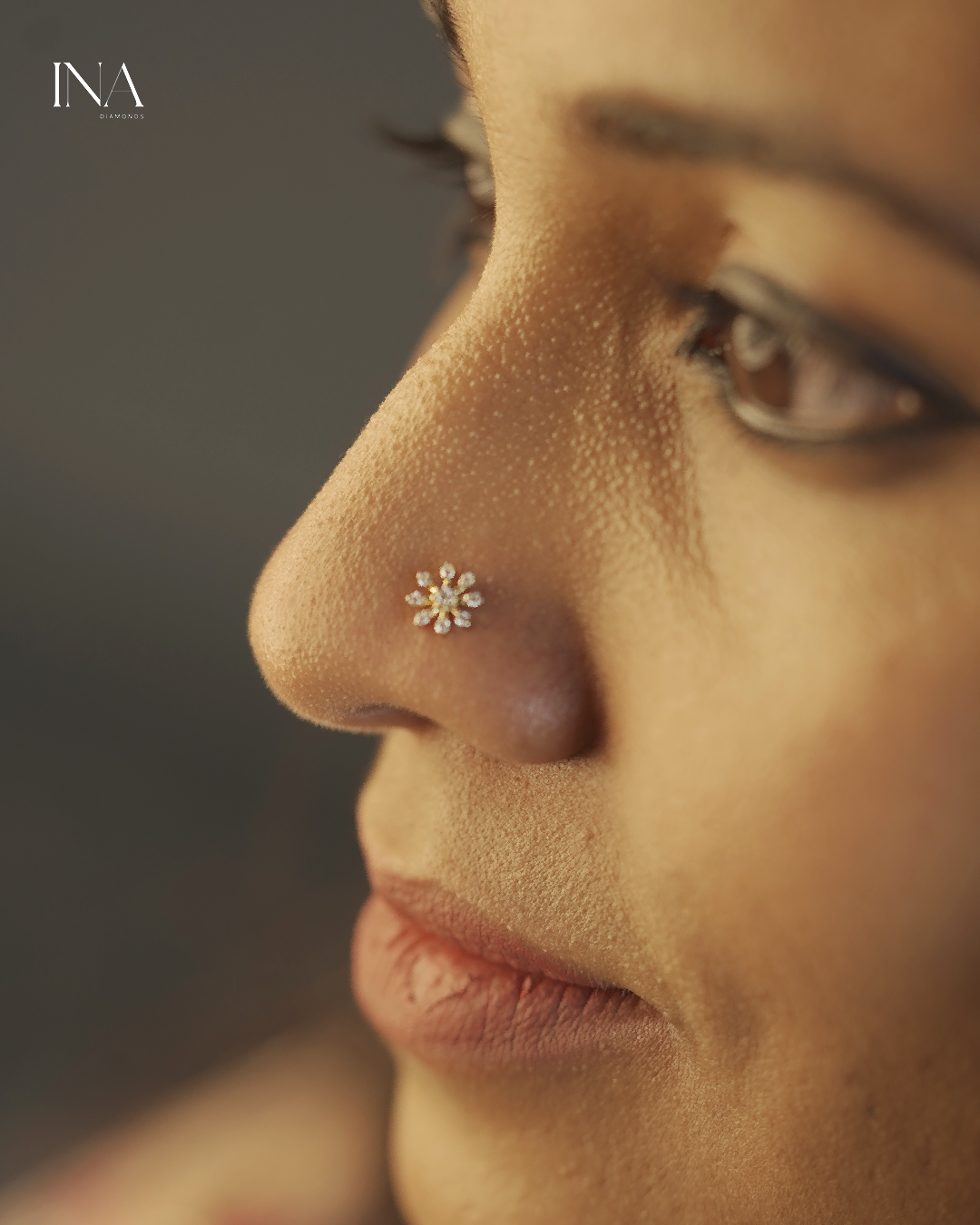 Radiant Petal Nose Pin