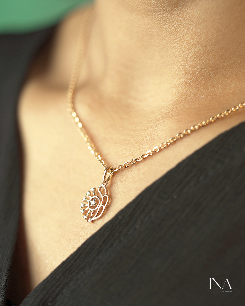 Blossom Crest Pendant